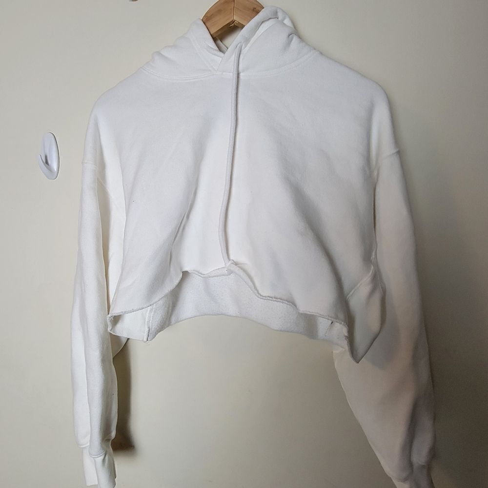 Aritizia TNA Cozy Cropped Hoodie Sweatshirt White Size Large